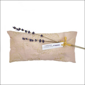 CMeditation cushion in pink silk